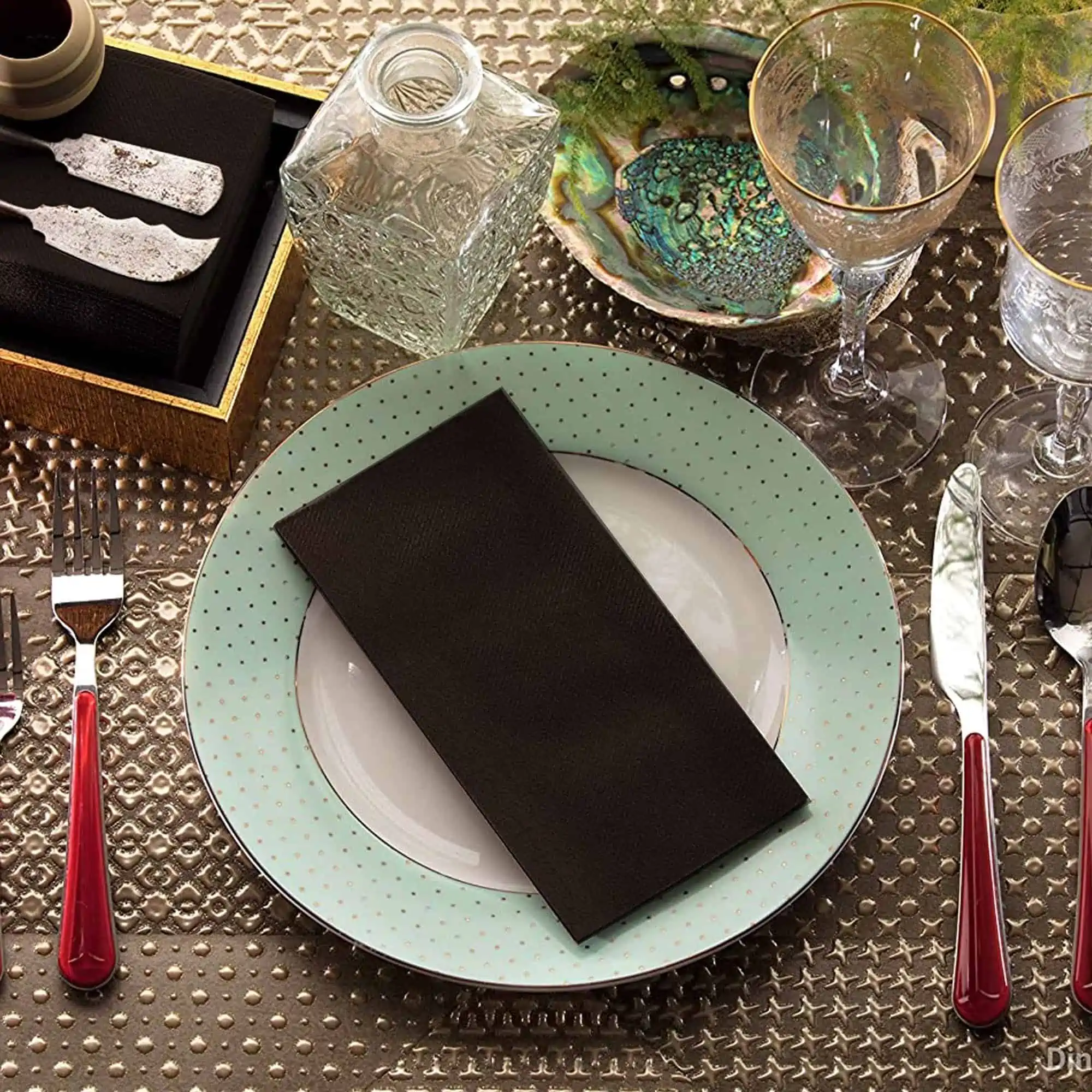 Black Linen-Feel 2-Ply Paper Napkins Plate Dinner Feast