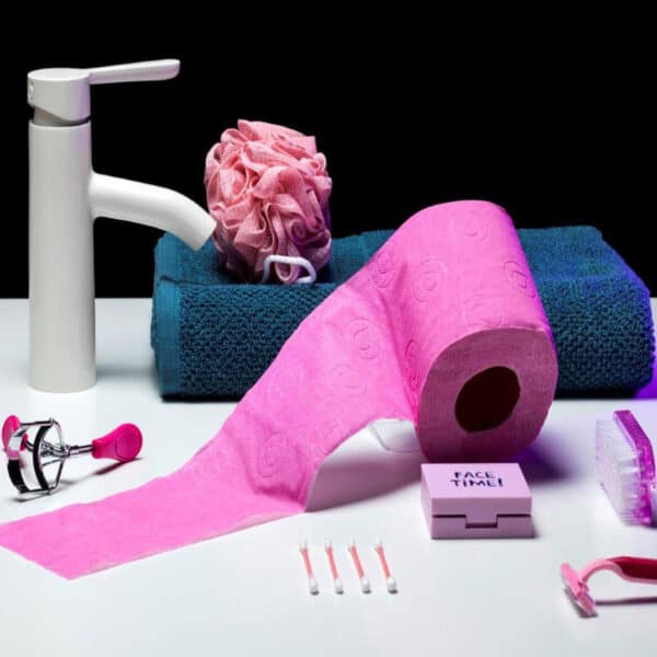 Paquete de papel higiénico rosa | Renova | Rollos de 3 capas